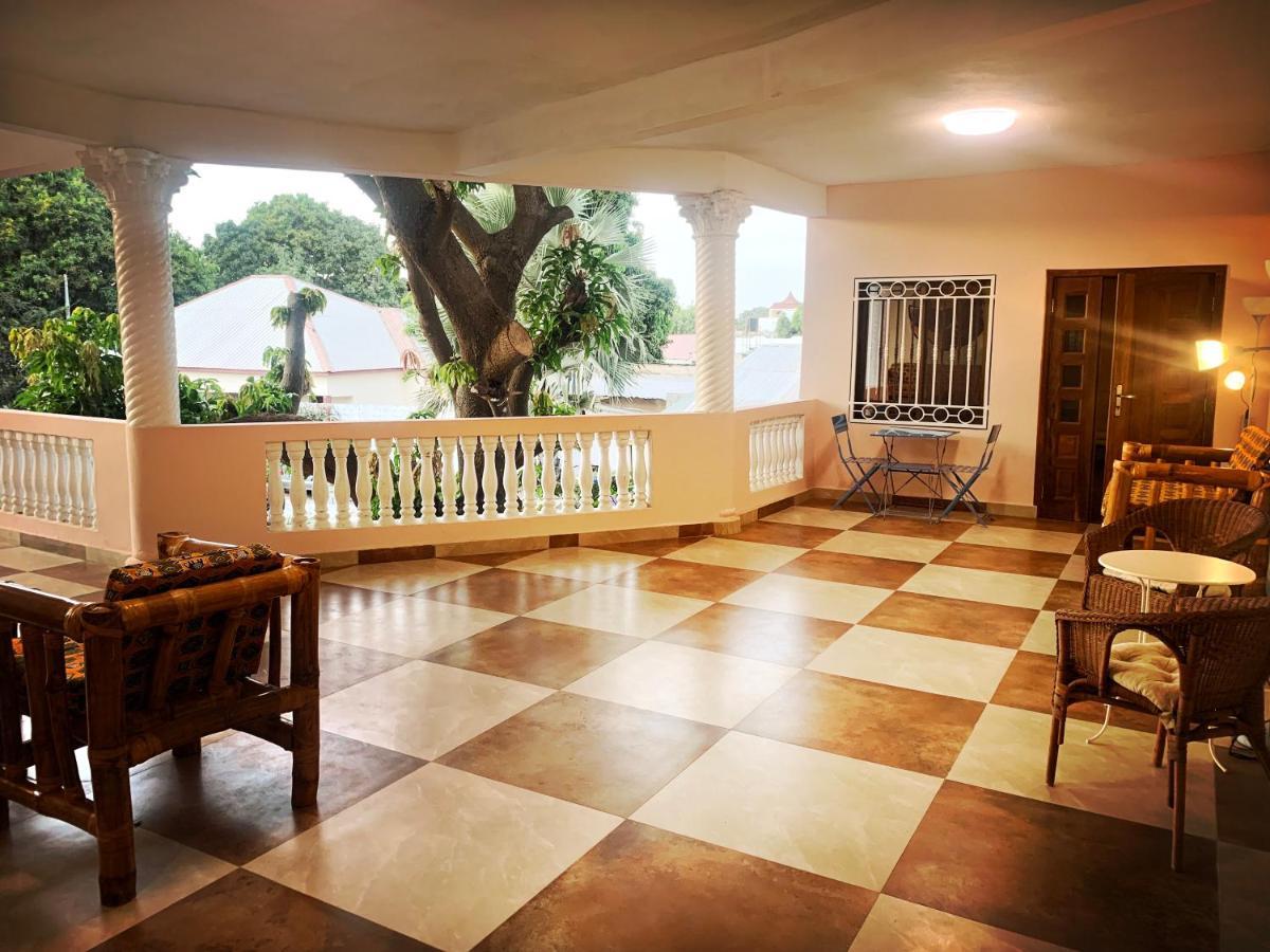 Bajo Kunda - Guesthouse Kololi Exterior photo