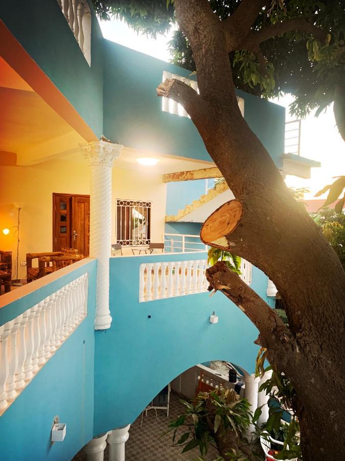 Bajo Kunda - Guesthouse Kololi Exterior photo